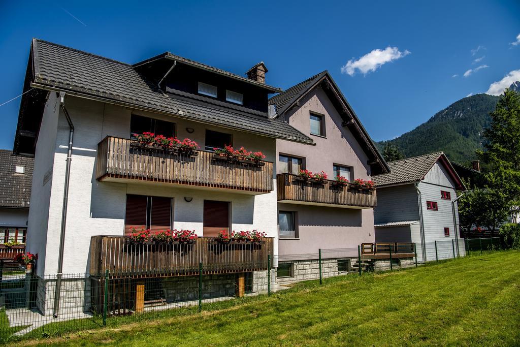 Apartments And Holiday Home Grohar Kranjska Gora Kültér fotó